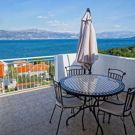 Guest house Ziggy Trogir